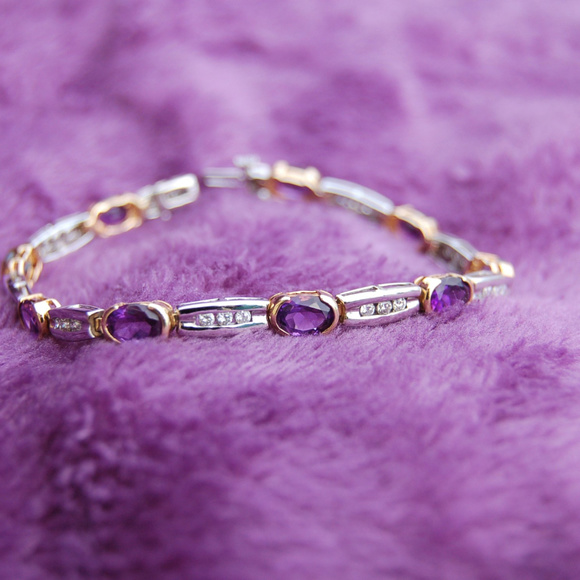 Amethyst White Gold and Diamond Bracelet - Picture 2 of 10